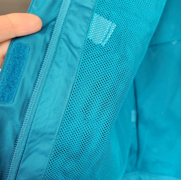 LL Bean Windbreaker Jacket - Picture 3 of 7